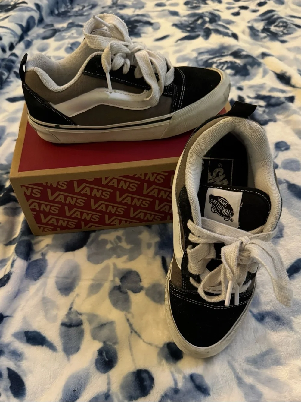 Vans Kids Old Skool Sneakers in Black, Gray, White